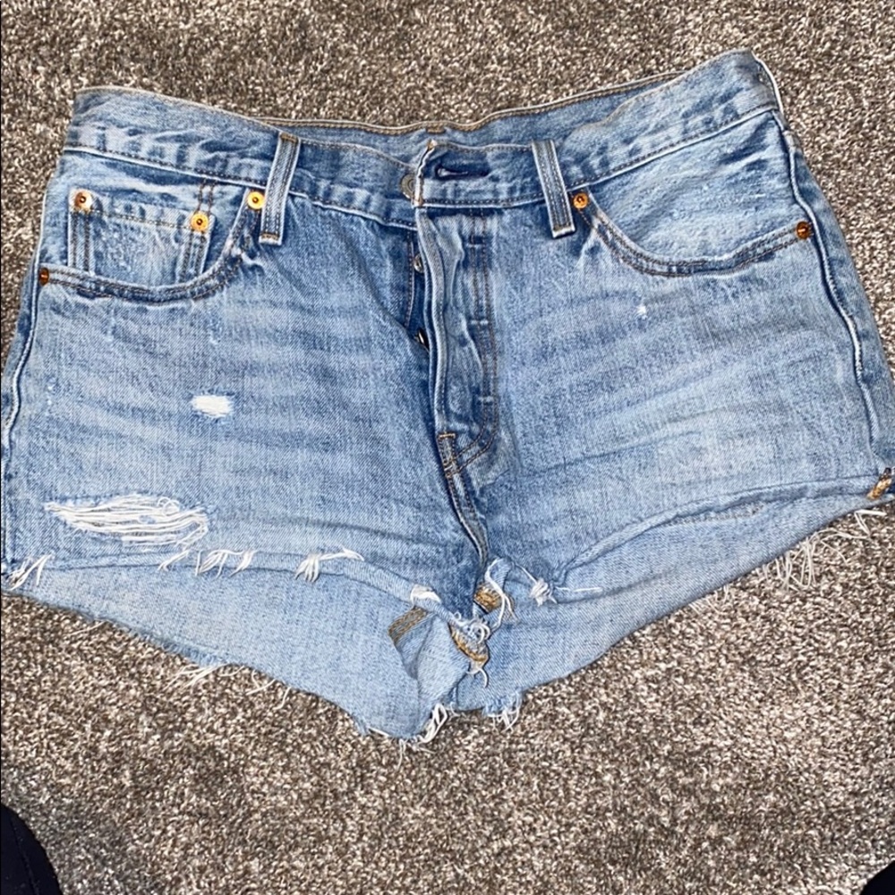 levi shorts